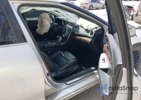 2016 Nissan Maxima 3.5 Platinum/3.5 S/3.5 Sl/3.5 Sr/3.5 Sv z USA, uszkodzony, nr VIN 1N4AA6APXGC383279